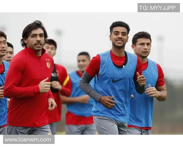 塞维利亚执教变动：洛佩特吉接替马钦引发球迷热议